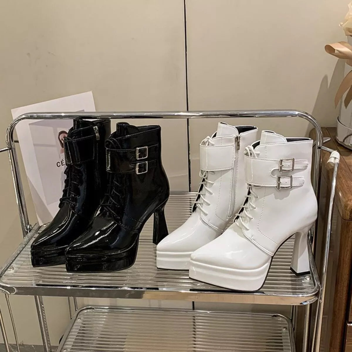 Lace Up Women's Round Toe Chunky Heel Ankle Boots