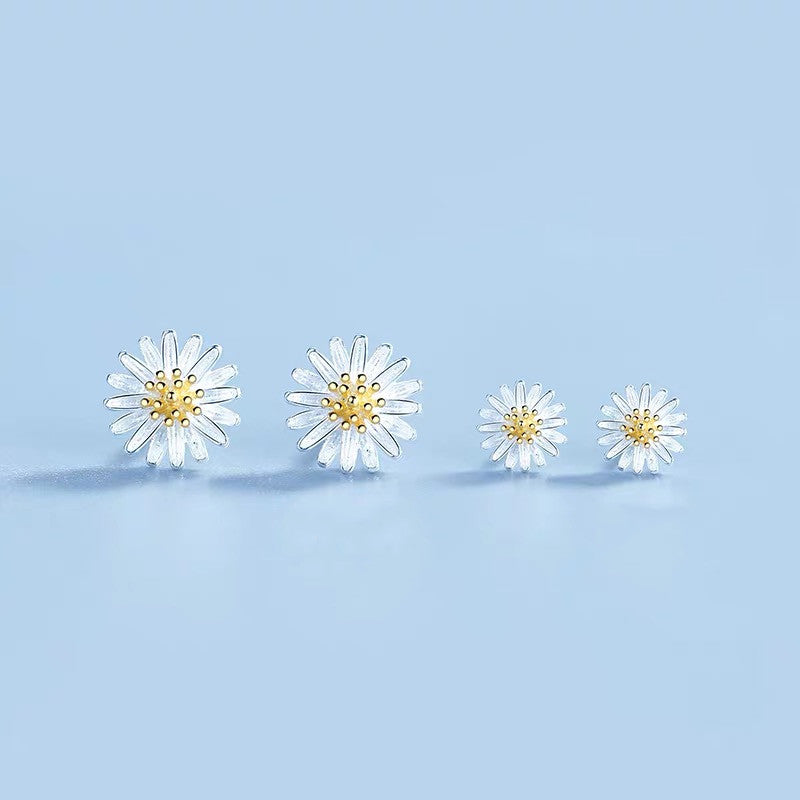 S925 Sterling Silver Daisy Stud Earrings