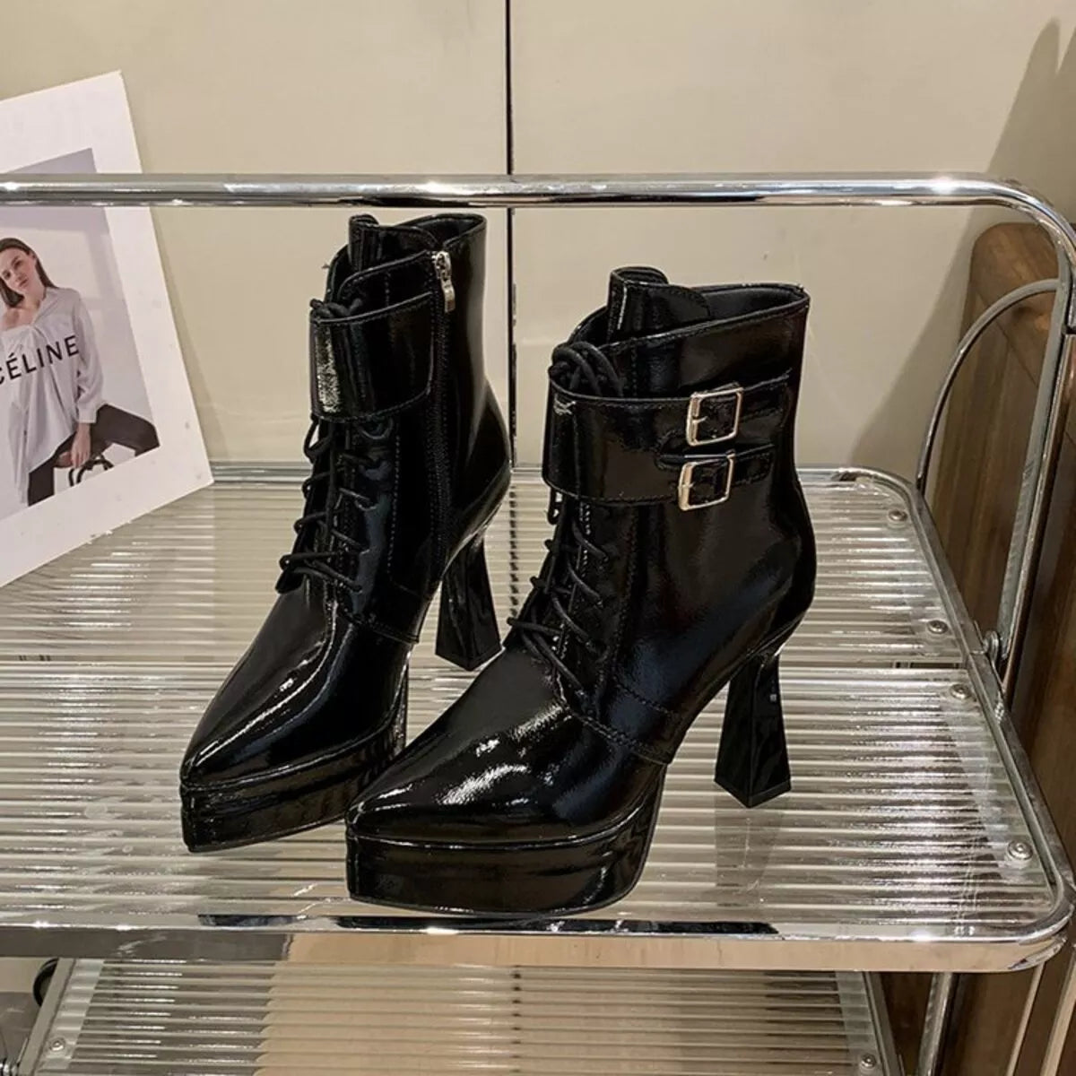 Lace Up Women's Round Toe Chunky Heel Ankle Boots