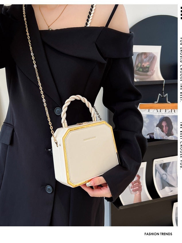 Minimalist Chain Small Square Crossbody