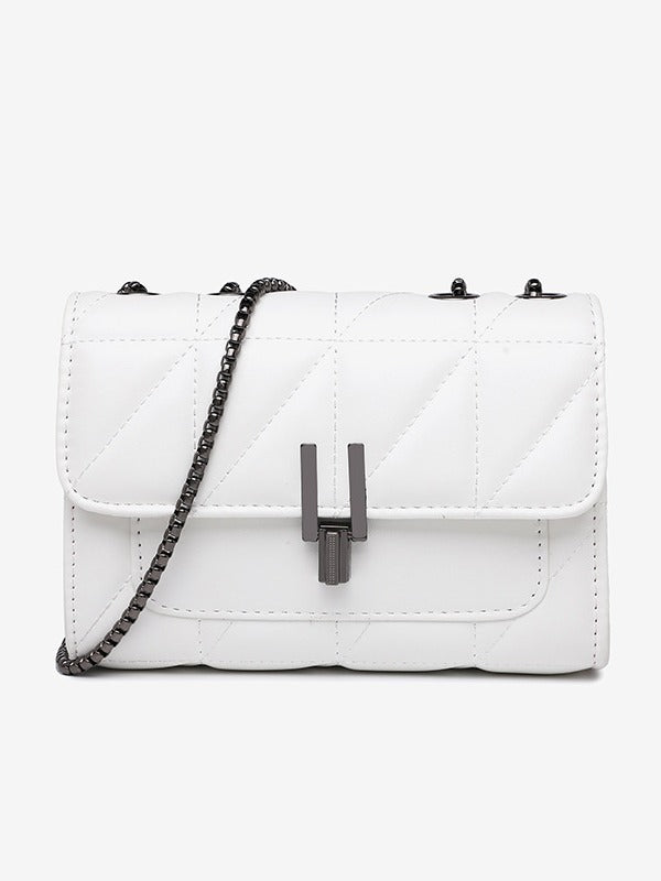 Large Diamond Chain Shoulder Crossbody