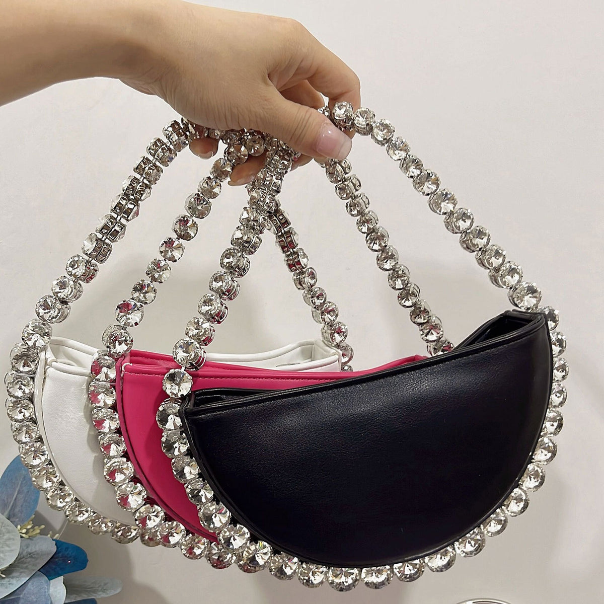 Women's bag with super shiny sequins inlaid with diamonds underarm bag with rhinestones shoulder bag for carrying