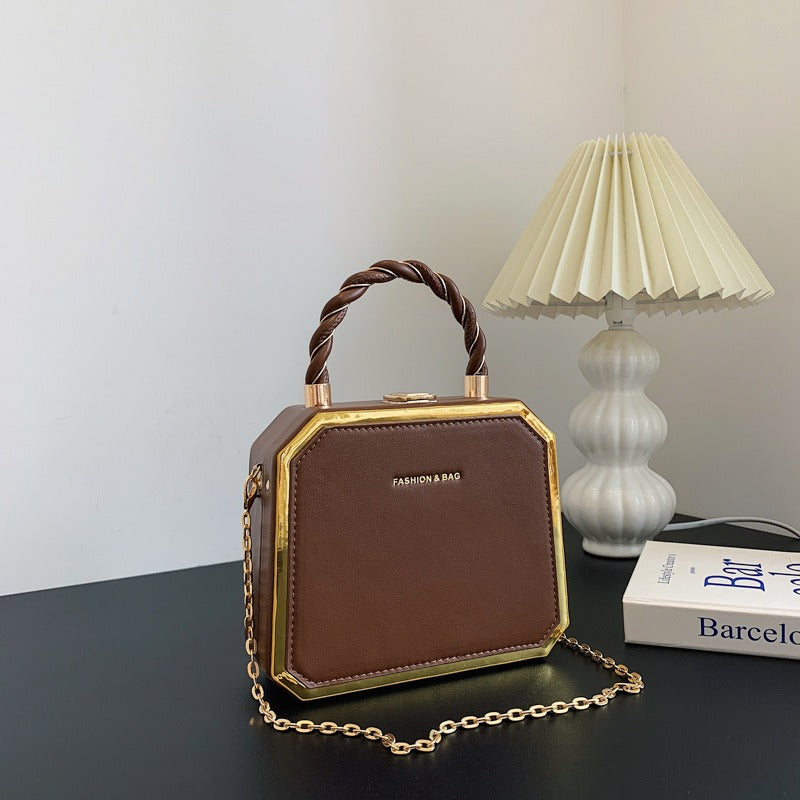 Minimalist Chain Small Square Crossbody